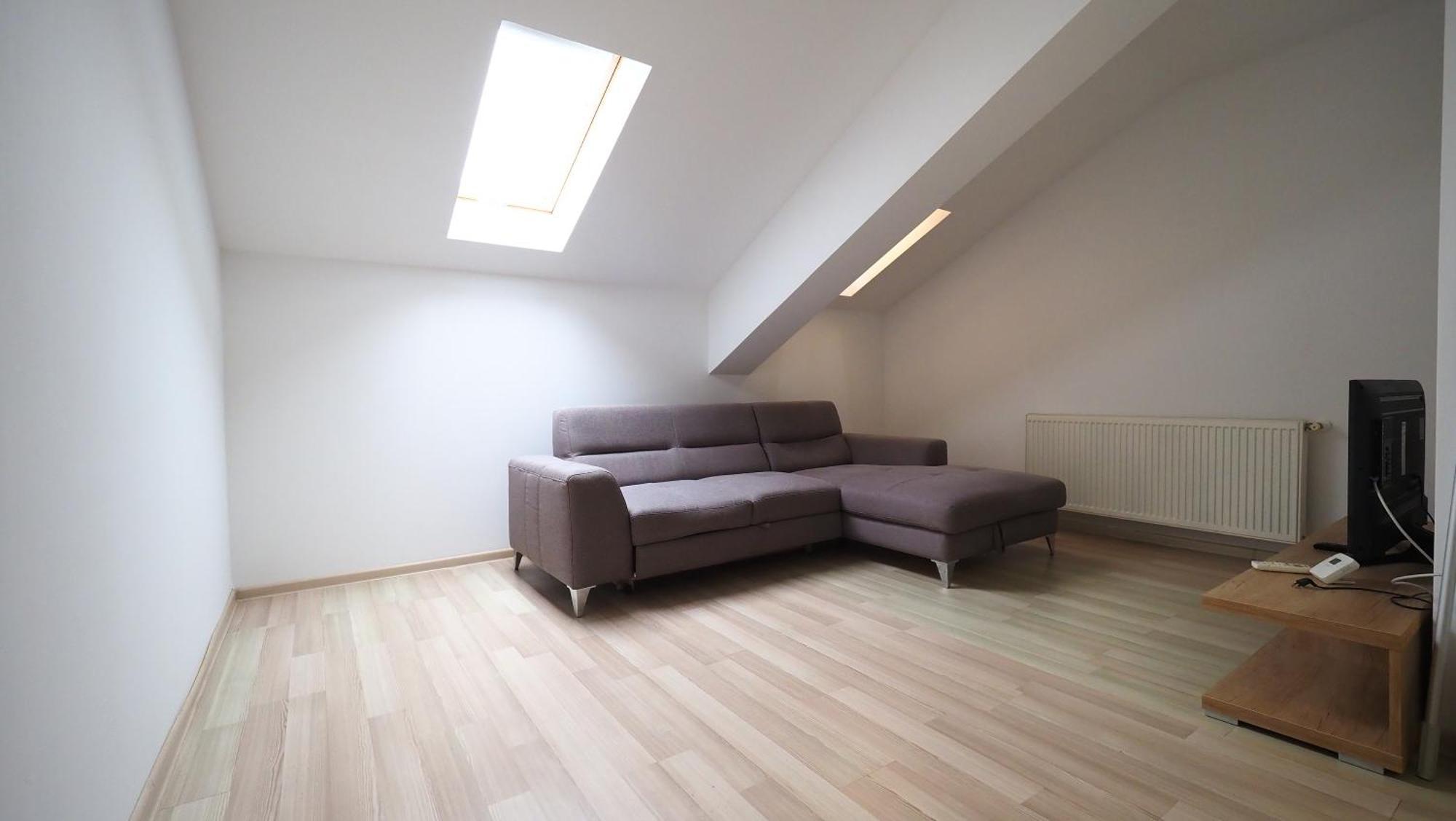 Iassium Airport Apartments ยาช ภายนอก รูปภาพ